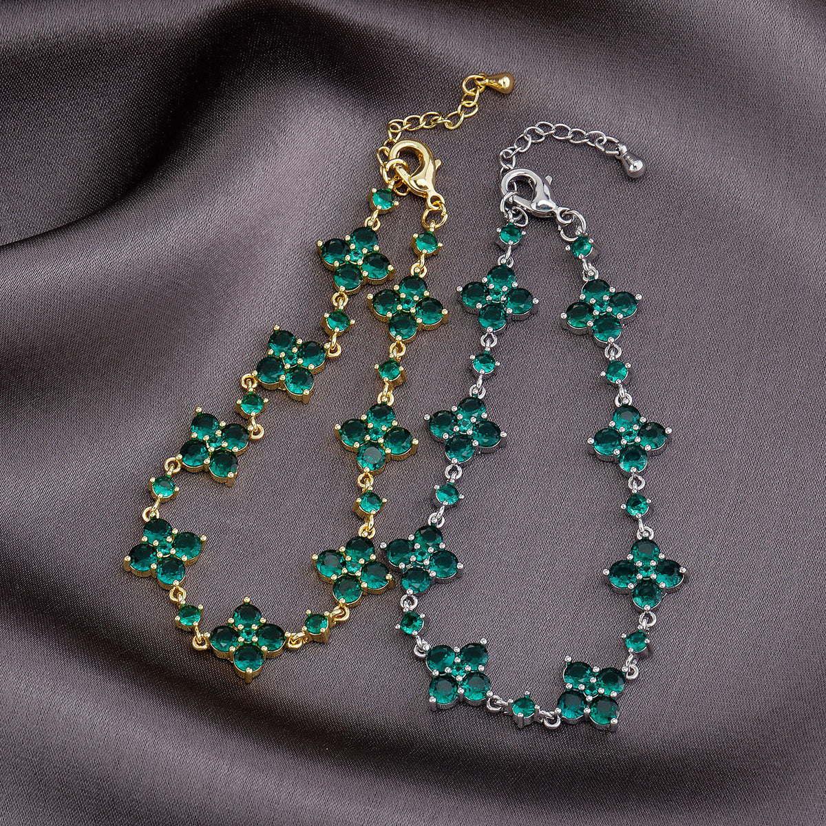 HD Jewelry Four-Petal Zircon Flower Bracelet — Product detail