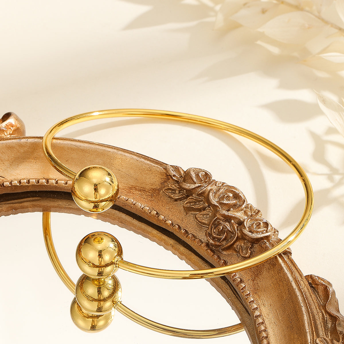 Double-Line Ball-End Cuff — product view